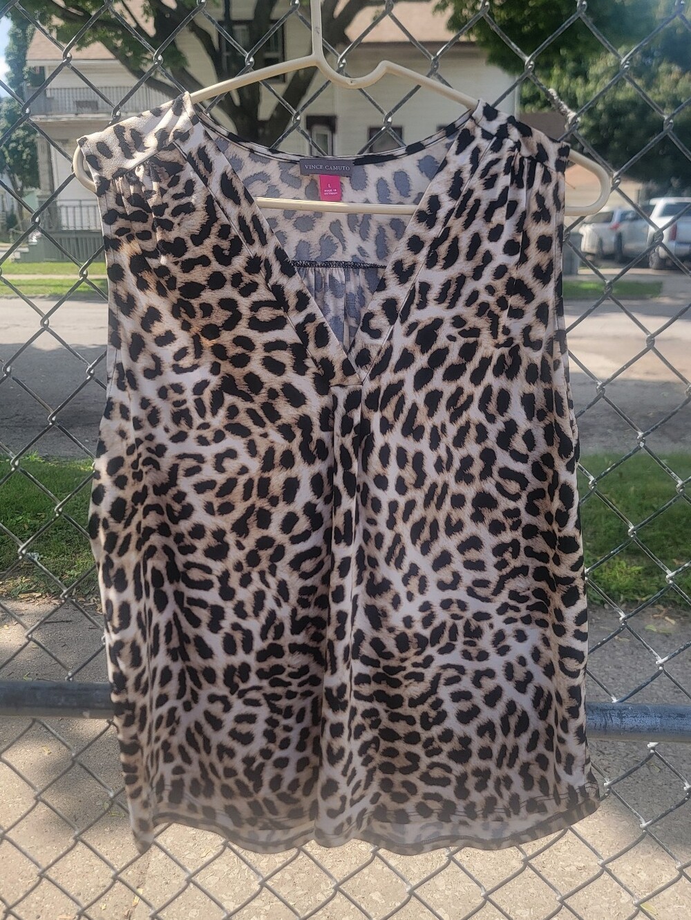 Vince Camuto Leopard Print Sleeveless V Neck Blouse Size L